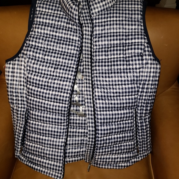 Hilfiger Outdoor Vest - Picture 2 of 7